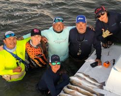 6 people fishing in Arroyo City