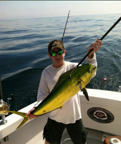 Angler holding a 20-inch fish in Freeport