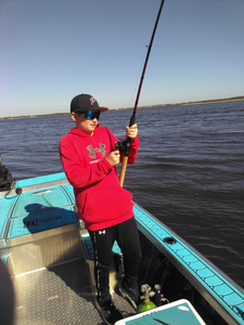 TIDE WAS RIPPING....as it finally slowed Mike was in for a battle.