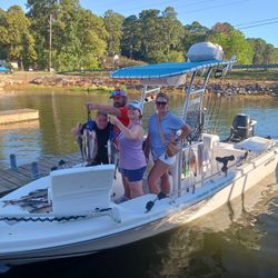 4 people fishing in Willis