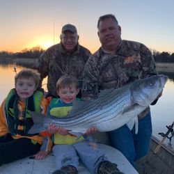 Family Fishing Fun on Tennessee waters! 