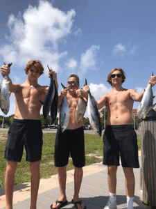 5 anglers with 3 big fish caught on cruises and fishing trip in Pompano Beach