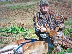 Successful white-tailed deer hunt at Eagle Park Brewing. Great adventure in the field today!