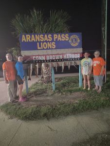 4 people fishing in TX