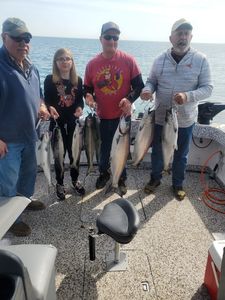 Book Your Lake Ontario Fishing Escape