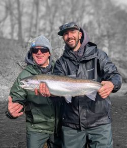 Two people fishing in Altmar