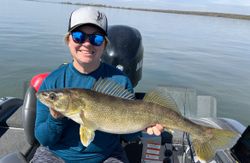 Pike-Perch, 25-inch fish caught fishing in OR