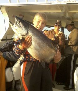 Angling Excellence on Lake Michigan Fishing Trips!