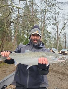 A pair of anglers fishing in Oregon