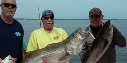 2 fishermen catching a big fish in Neavitt