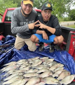 2 people fishing in Texas