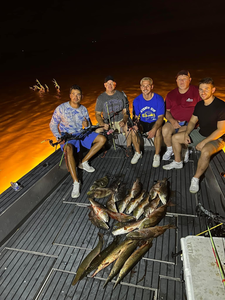 Group of 5 people fishing in LA