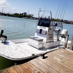 Shallow Stalker Bay Boat