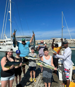 A group of 7 people fishing in Puerto Plata