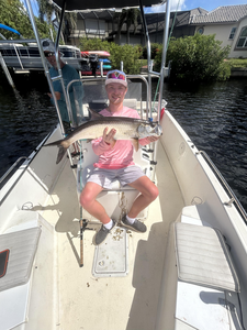 Big Tarpon caught using deep sea light tackle in cloudy Punta Gorda!