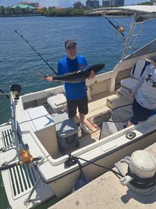Happy guest with a solid Yellowfin!