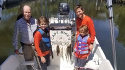Group of 4 people fishing in Crystal River