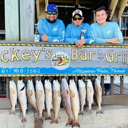 3 anglers with 9 big fish caught at Aransas Pass