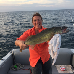 Couple fishing in PA enjoying the outdoors