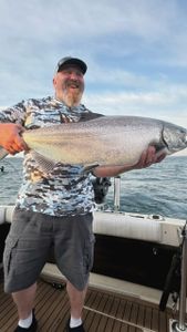 Angler caught big fish while fishing in NY