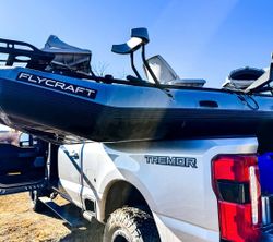 Ready Flycraft river rig.