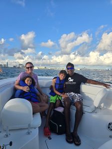 4 people on fishing cruise in FL
