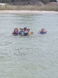 5 people fishing in FL