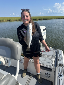 Nice speckled trout using deep sea jigging in the marsh today!