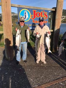 4 big fish caught while fishing in OR