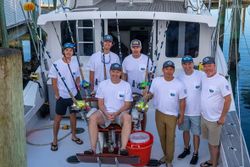 Group of 7 people on a cruises and fishing trip in Morehead City