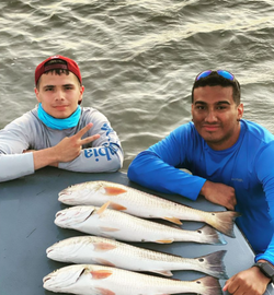 3 huge fish caught while fishing in TX