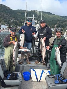 4 people fishing for Chinook Salmon in OR