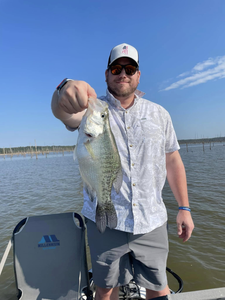 Angler with 19-inch fish in MS