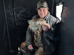 Expert  fishing guide