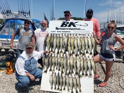 6 anglers enjoying a day of fishing in OH