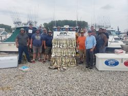 16 people enjoying a great fishing trip at Lakeside Marblehead