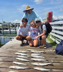4 anglers enjoy a fishing cruises and fishing trip in North Carolina