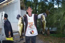 Largemouth bass fishing in Cleveland