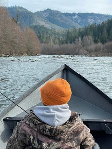 Scenic view of river in Grants Pass, Oregon