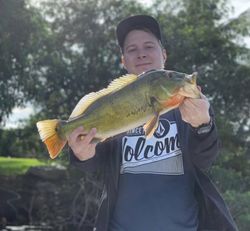Successful angler with 19-inch catch at Delray Beach