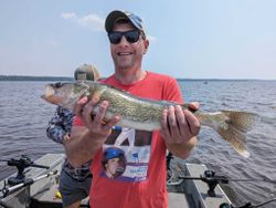 Walleye trips, Wisconsin guides.