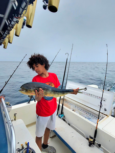 Huge Mahi Mahi reeled in during an epic deep sea adventure!