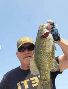 Angler with a 17-inch fish in Leesburg