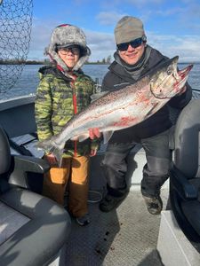 Discover Columbia River's Salmon Delight