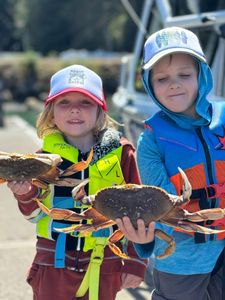 Dungeness crab catch! 🦀🎣 