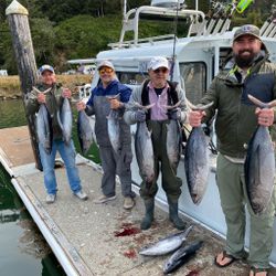 4 people fishing for 10 blackfin tuna in OR