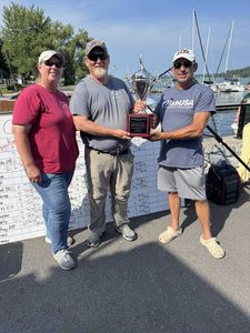 group of 4 people fishing in NY