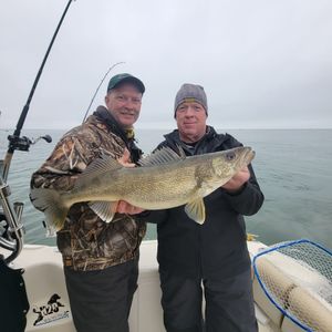 Lake Erie Fishing Charters: Walleye Fishing!