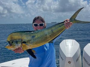 Epic May Bites: Swordfish, Mahi, Tuna & More Heating Up Miami’s Offshore Waters