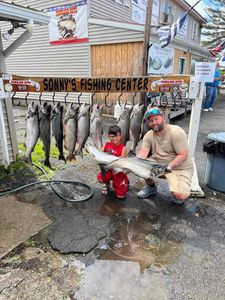 Fellas with a beautiful Salmon limit!